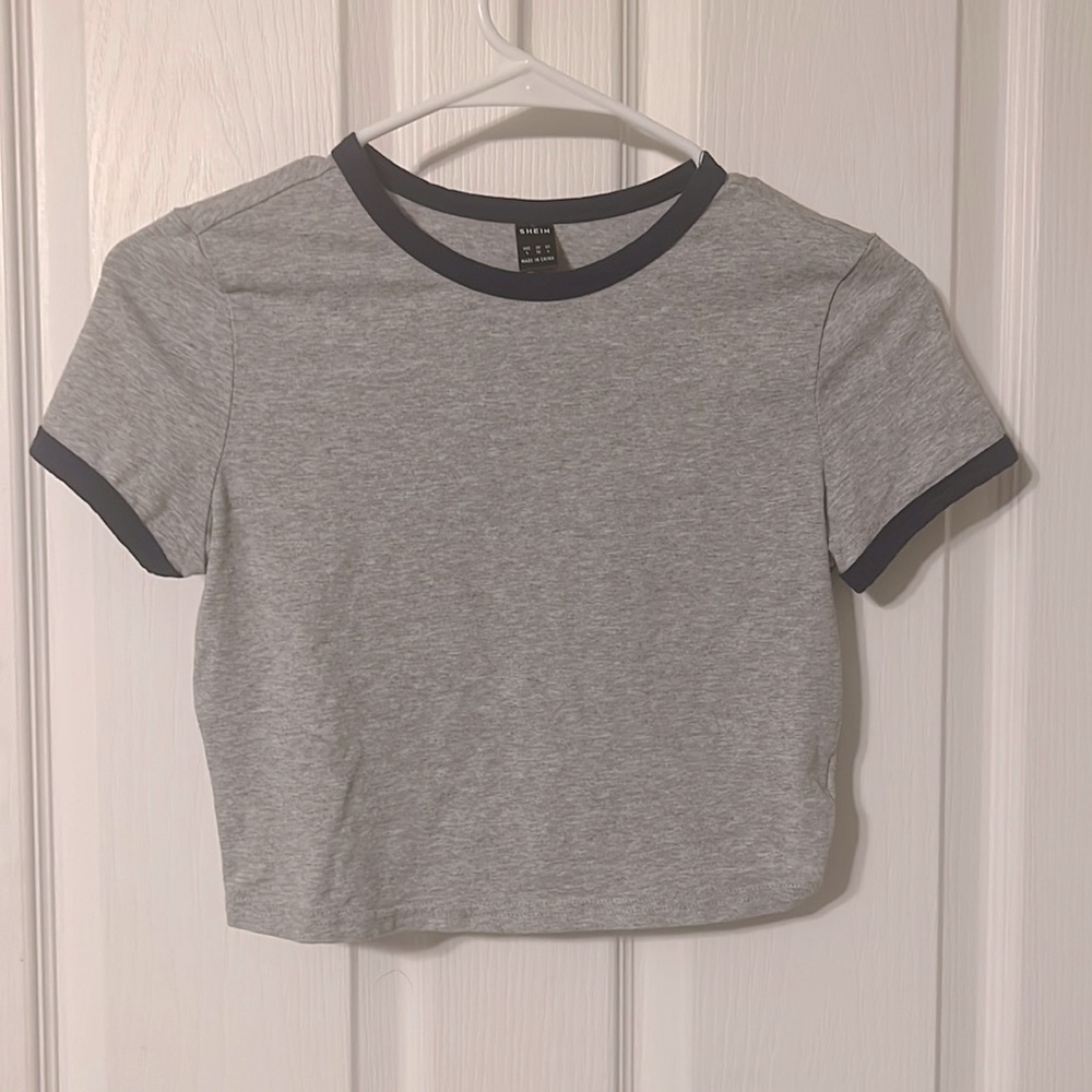 SHEIN cropped tshirt